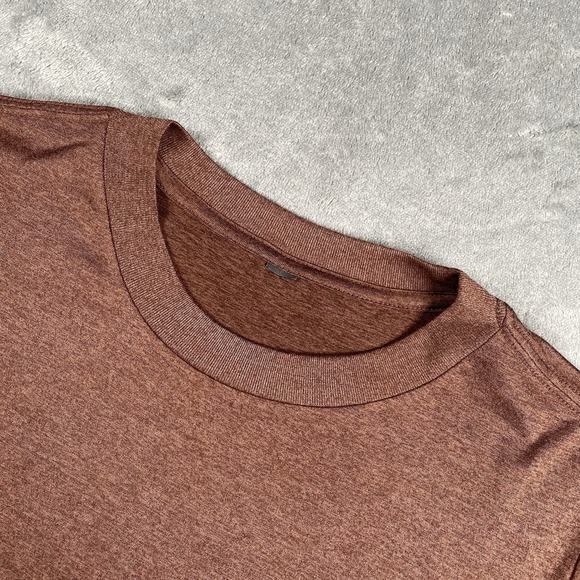 Vuori Daydream Crew Shirt Womens Size Small Long Sleeve Lightweight Top Active - Picture 3 of 9